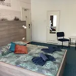 Poseidon Scheveningen Hotell *