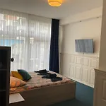 Hotell Poseidon Scheveningen *