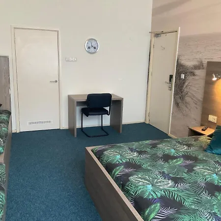 Poseidon Hotel *