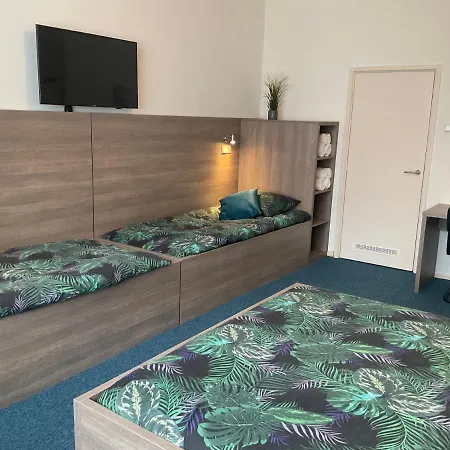 Poseidon Scheveningen מלון *